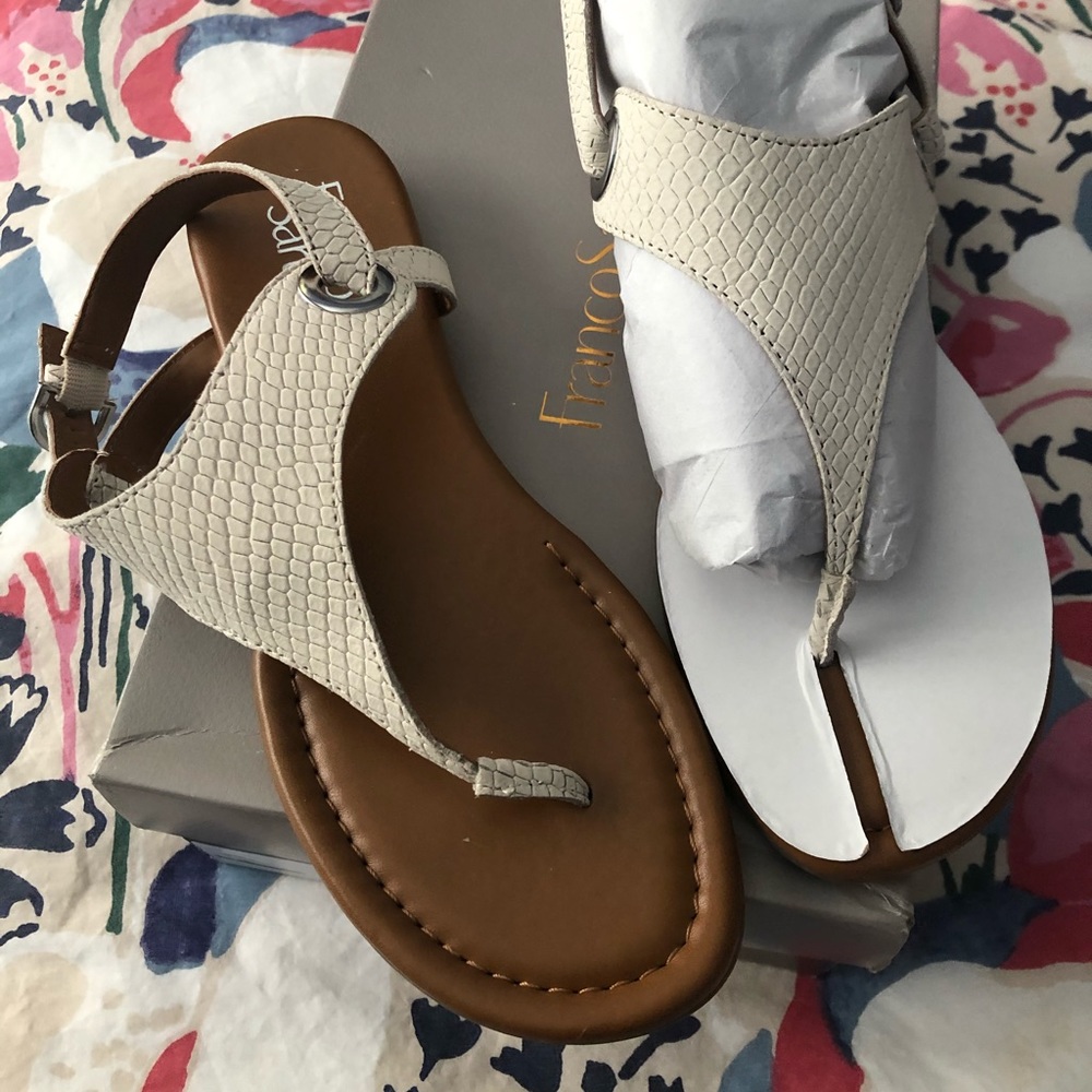 Franco Sarto Goldy Sandal NEW IN BOX
